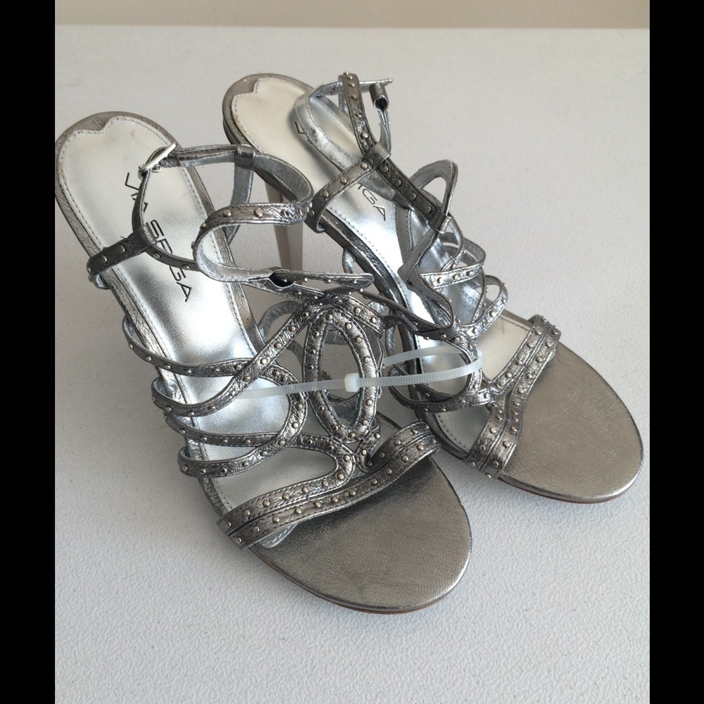NWT Via Spiga Silver Strappy High Heel Studded Leather Sandals, Size 7 🔴